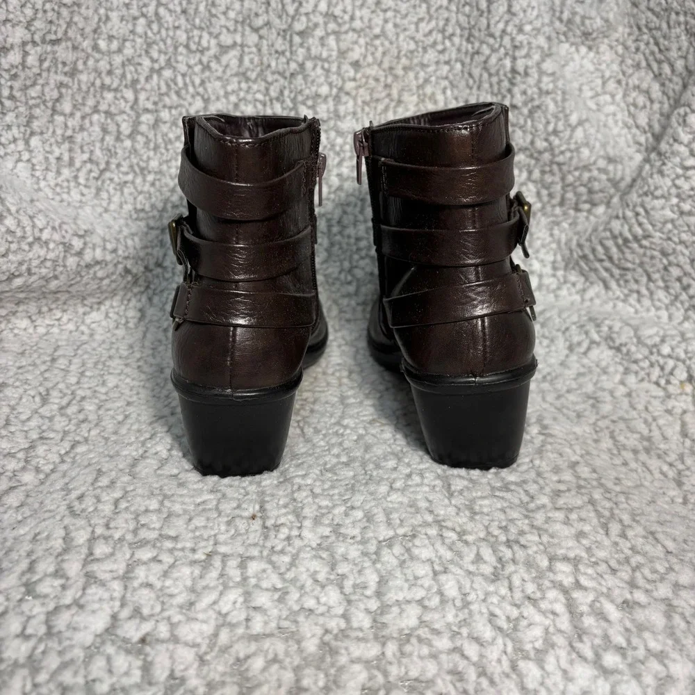 Easy Street Comfort Wave Brown Ankle Boots Womens 8N Buckle Strap‎ Block Heel